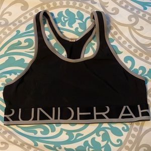 -black under armor sports bra